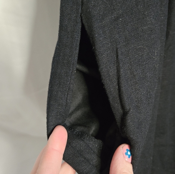 Briggs Linen Blend V-Neck Dress with Pockets | Size Med - Picture 4 of 11